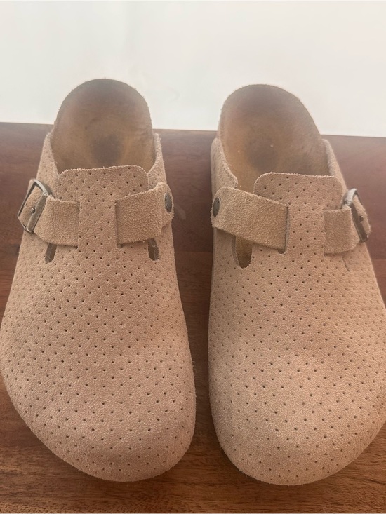 Birkenstock Other - Birkenstock Boston Suede slip ons in Dotted Stone color